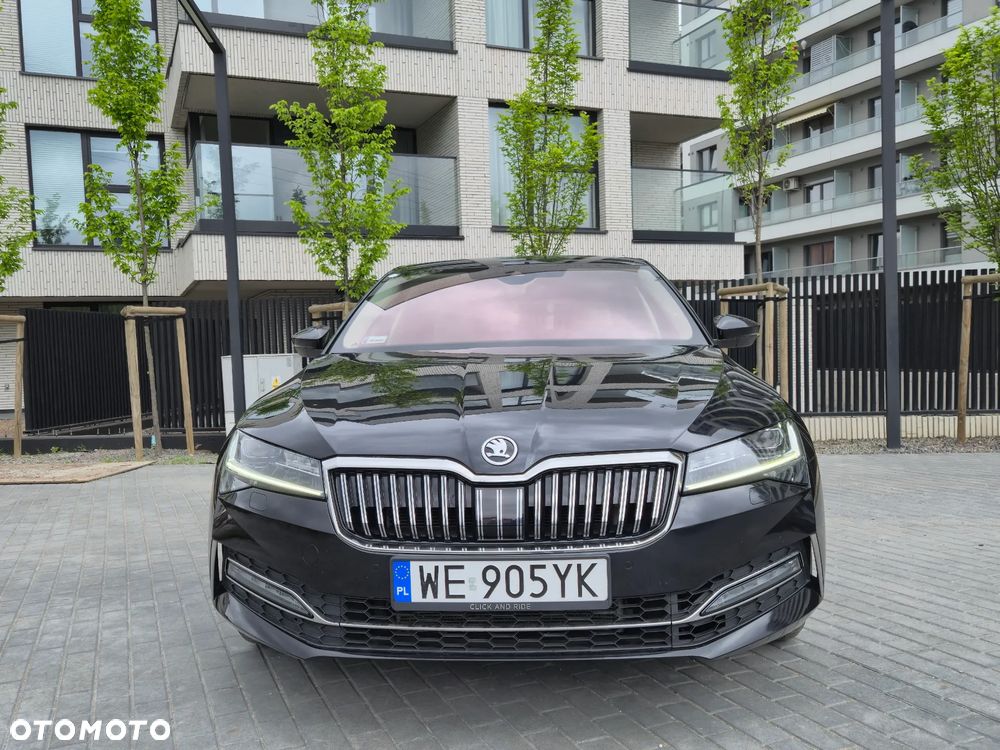 Skoda Superb 2.0 TSI 4x4 L&K DSG - 9