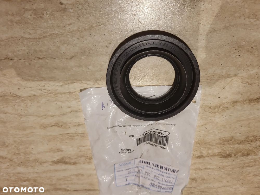 Uszczelniacz wałka atakującego JEEP WRANGLER IV 2.0-6.4 09.17- - 2