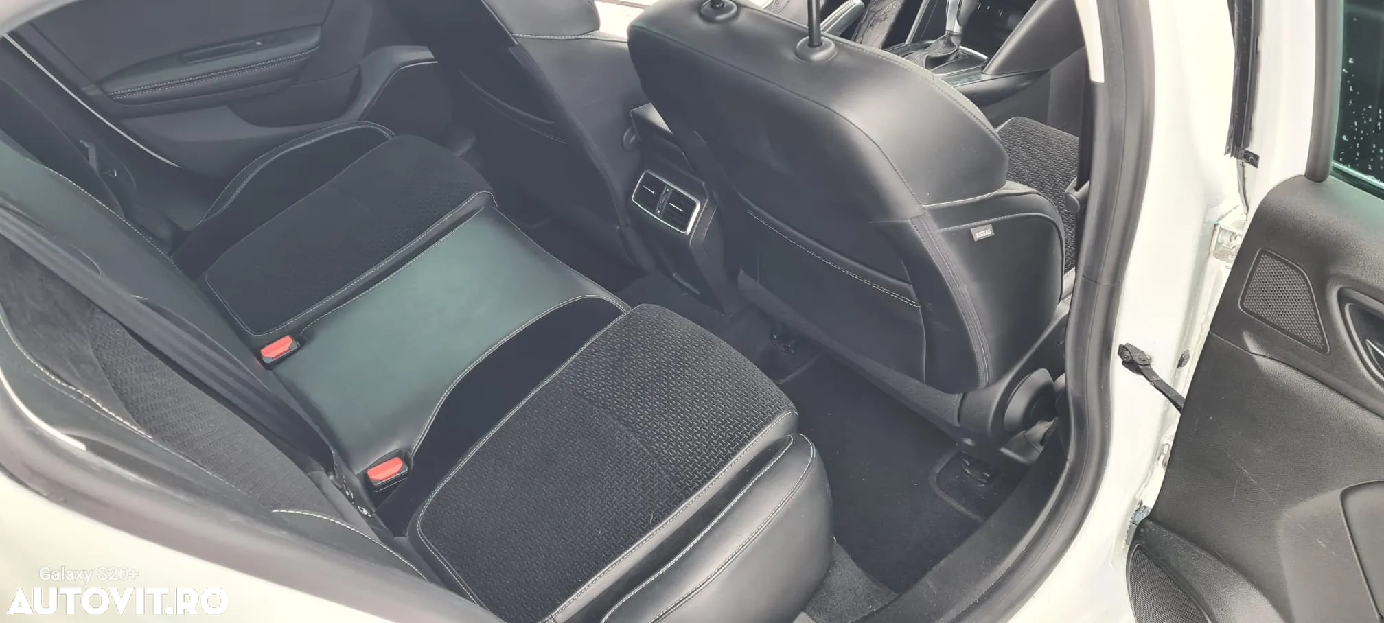 Renault Megane ENERGY dCi 110 EDC INTENS - 14