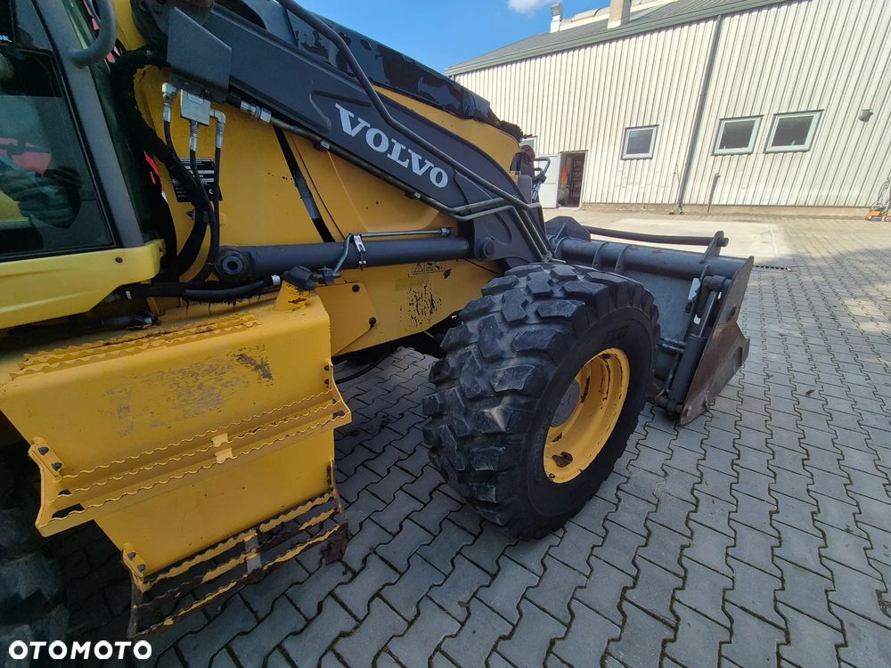 Volvo BL71 / SPROWADZONA / 5500 MTH - 11