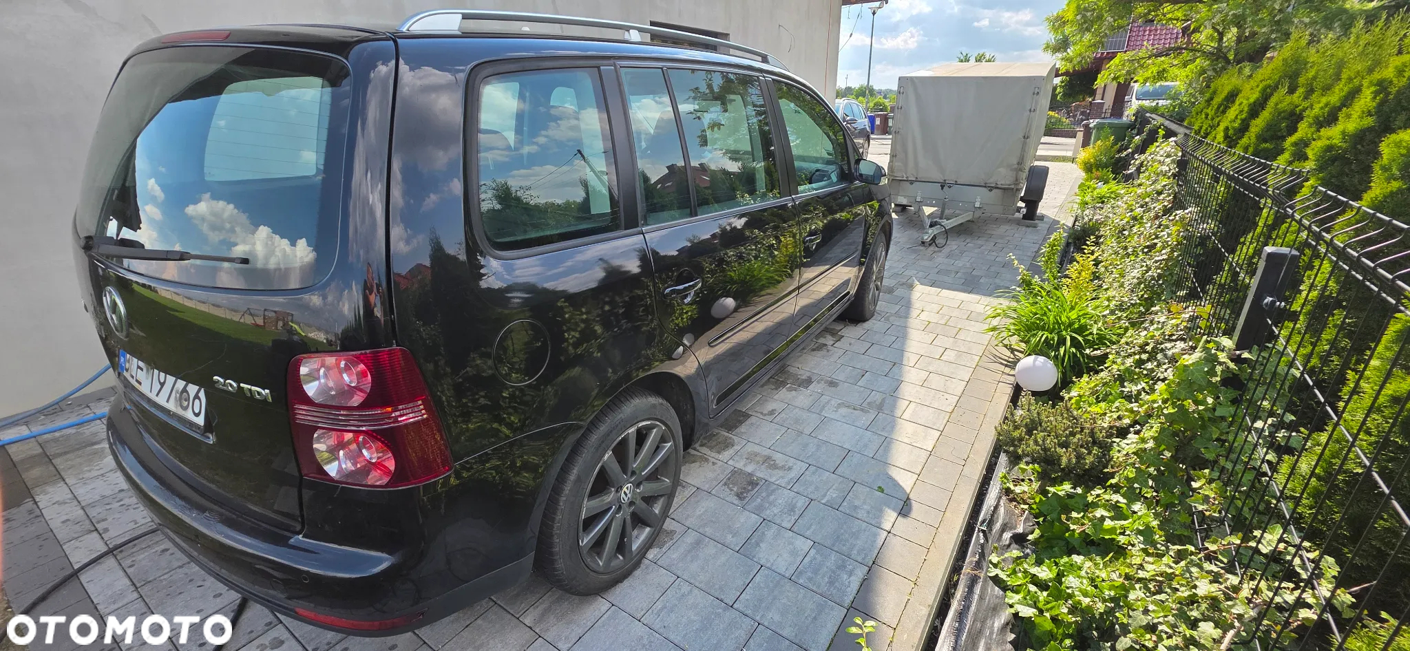 Volkswagen Touran - 4