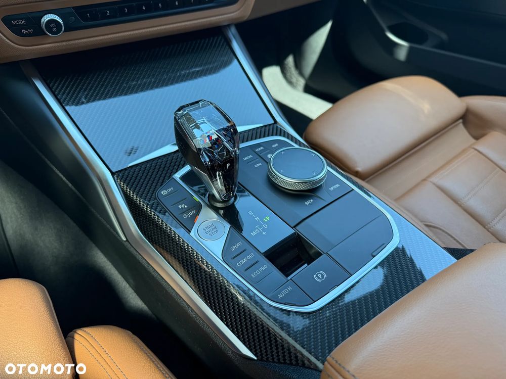 BMW Seria 3 M340i xDrive - 19