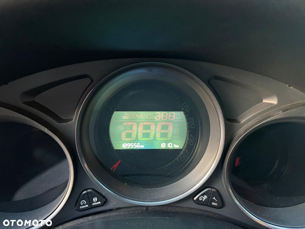 Citroën C4 HDi 115 Selection - 16