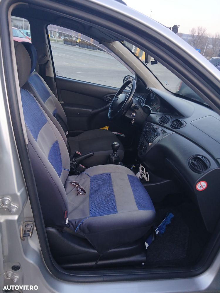 Ford Focus Wagon 1.8TDCi Ghia - 4