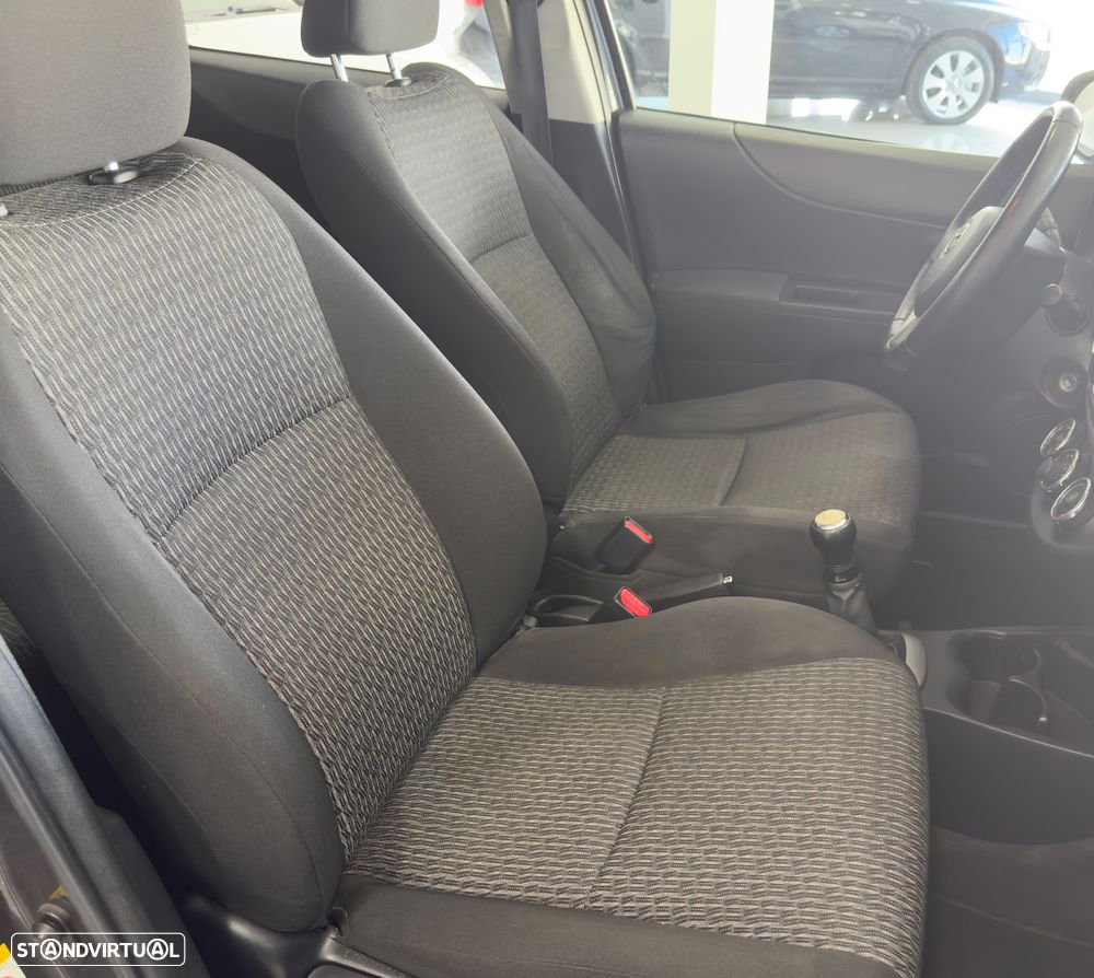 Toyota Yaris 1.0 VVT-i Comfort+P.Style - 8