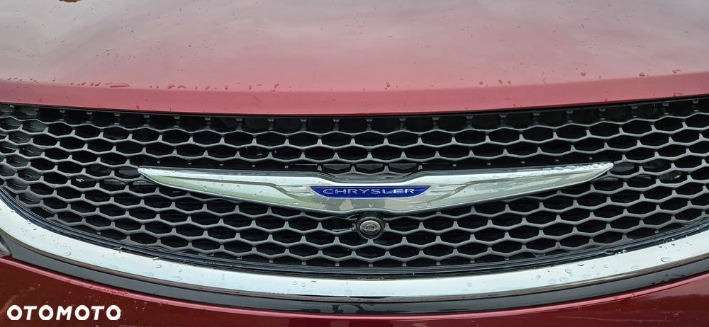 Chrysler Pacifica - 4