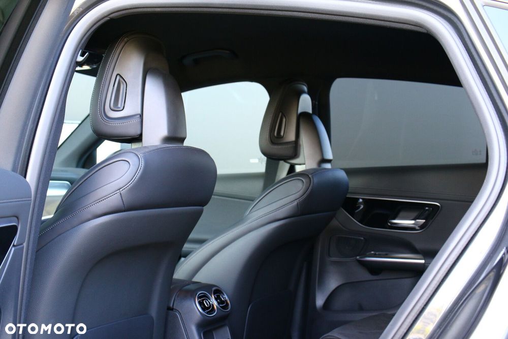 Mercedes-Benz GLC - 15
