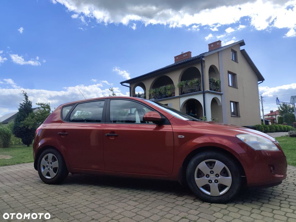 Kia Ceed 1.4 Comfort - 6