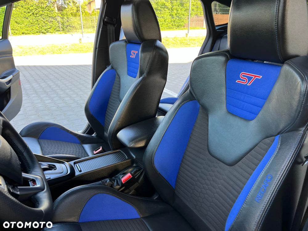 Ford Focus 2.0 TDCi ST-2 PowerShift - 14