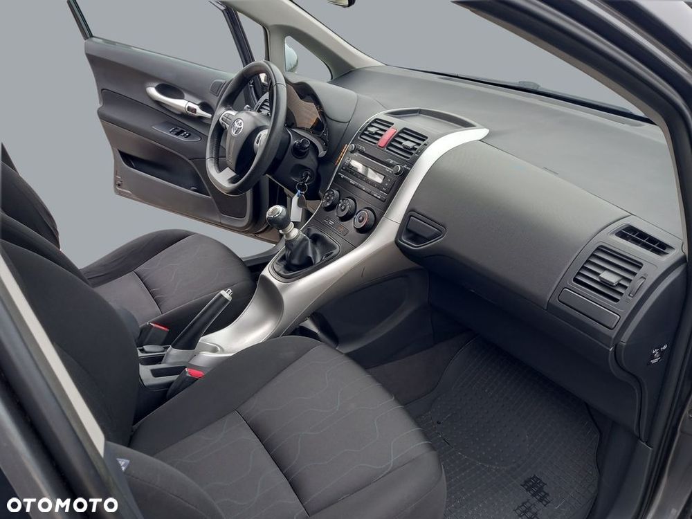 Toyota Auris 1.33 VVT-i Active - 15