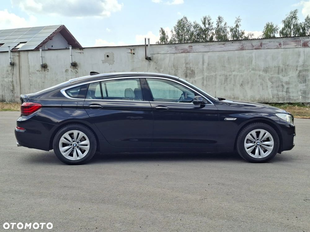 BMW 5GT 535i xDrive - 10