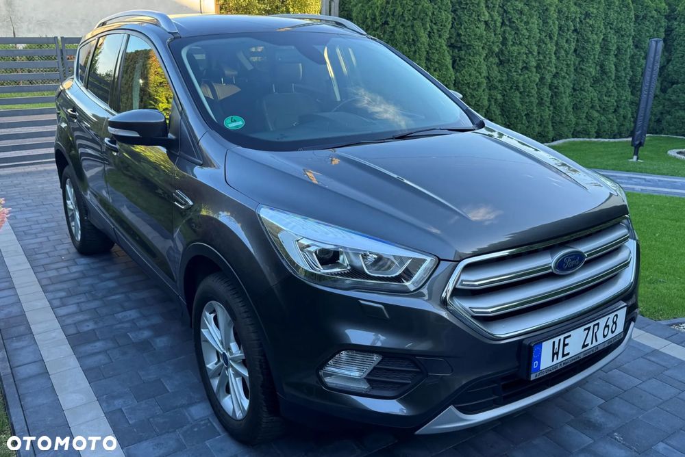 Ford Kuga 1.5 EcoBoost 2x4 Titanium - 1