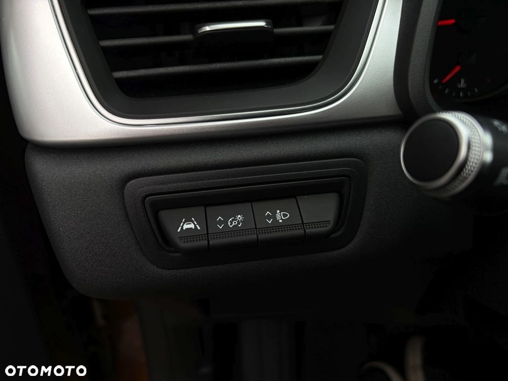 Renault Captur 1.3 TCe Intens EDC - 32