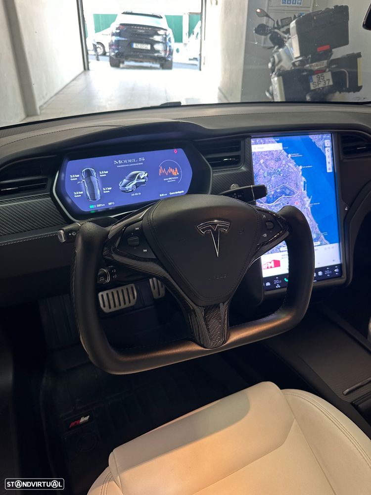 Tesla Model S Performance - 21