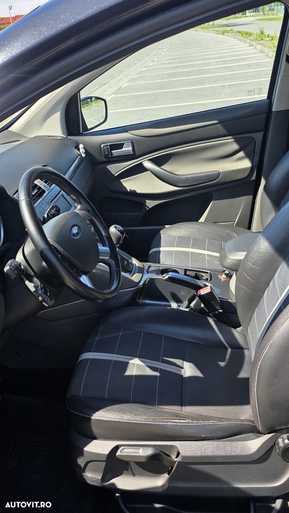 Ford Kuga 2.0L TDCi DPF Titanium - 5