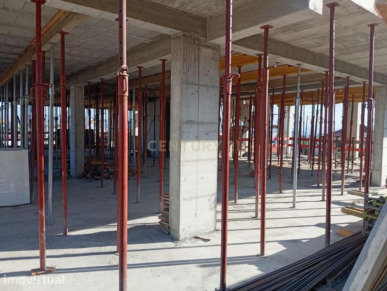 Apartamento T2 Rua Tapadinha em Marco de Canaveses (Piso 1- Fração G) - Grande imagem: 4/34