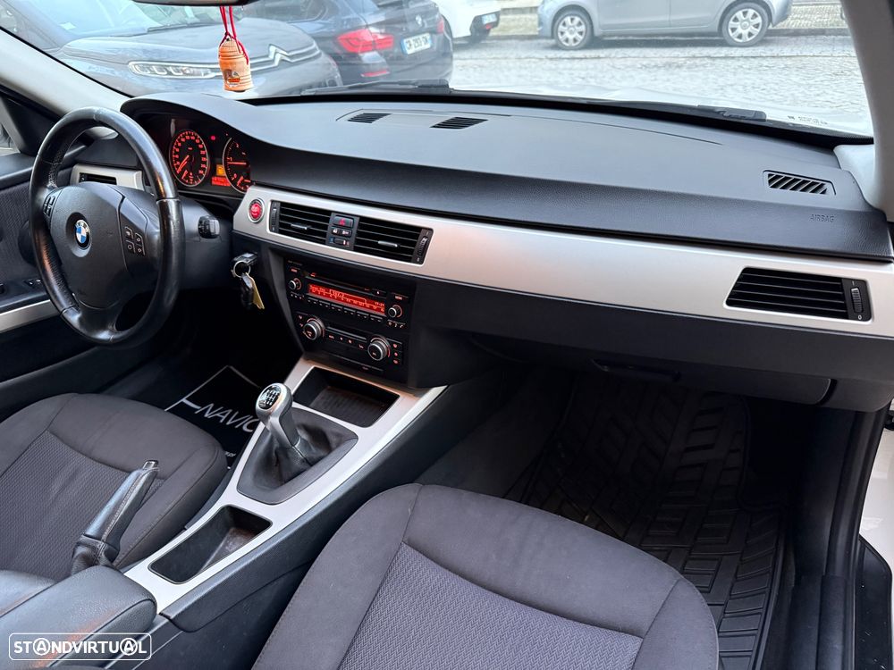 BMW 318 d DPF Edition Lifestyle - 13