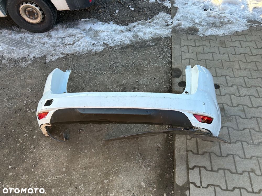 Renault Megane IV zderzak tył tylny kombi 4x pdc - 1