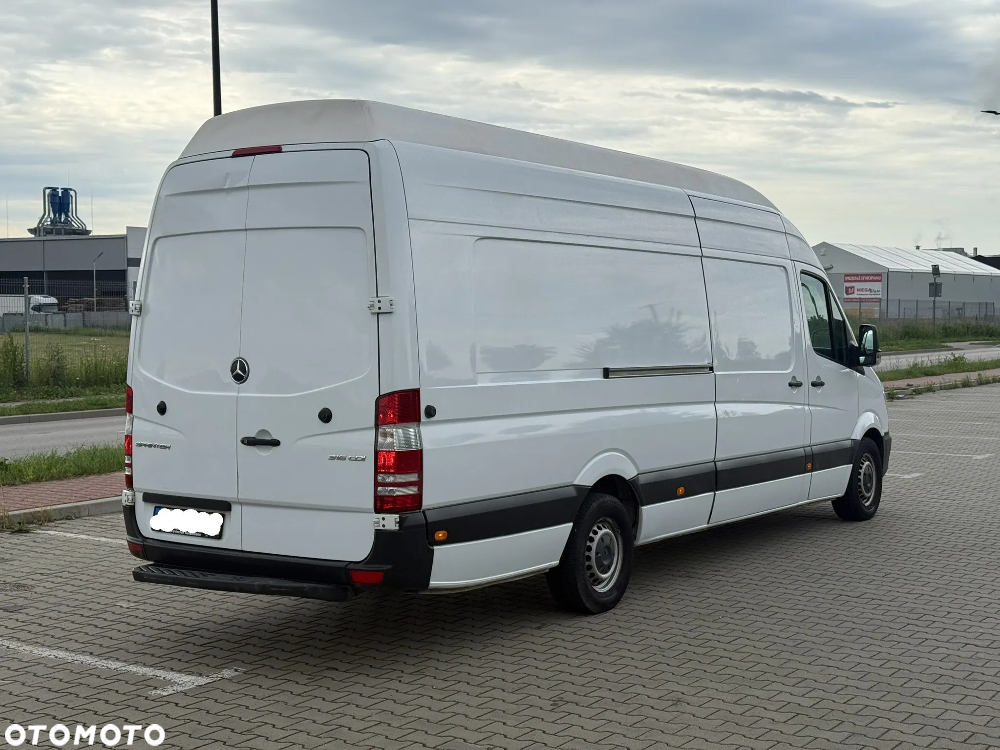 Mercedes-Benz Sprinter - 3