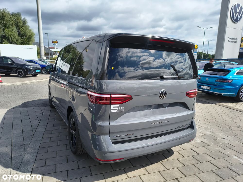 Volkswagen Multivan - 16