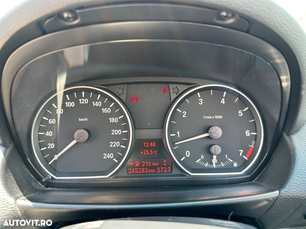 BMW Seria 1 118i Edition Exclusive - 16
