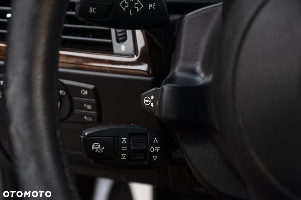 BMW Seria 5 525i xDrive Edition Exclusive - 29