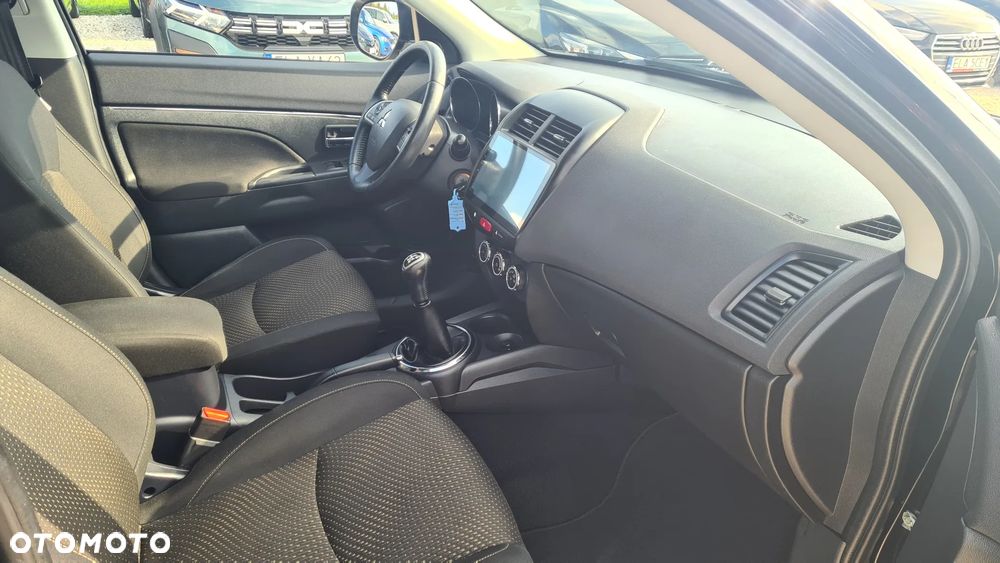 Mitsubishi ASX 1.6 2WD Intense - 32
