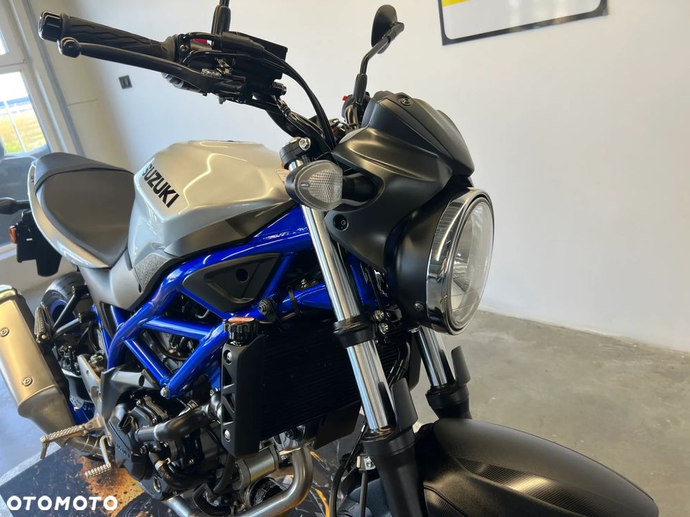 Suzuki SV - 24