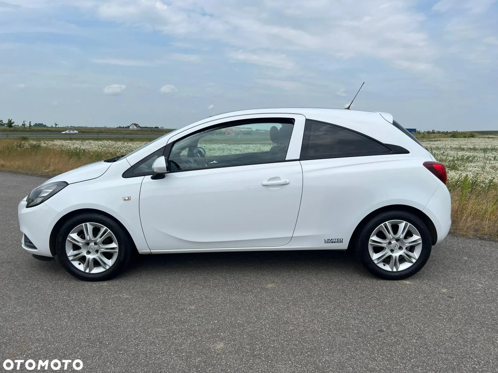 Opel Corsa 1.4 Enjoy - 4