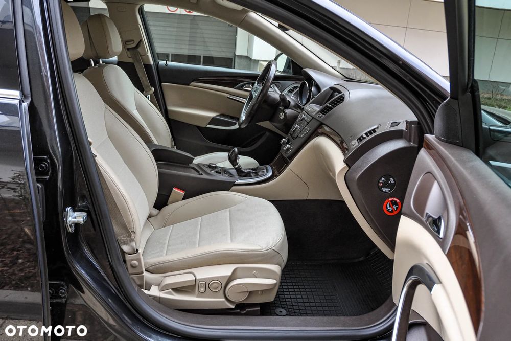 Opel Insignia - 11