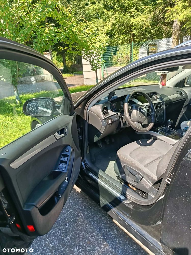 Audi A4 Avant 2.0 TDI Quattro - 29