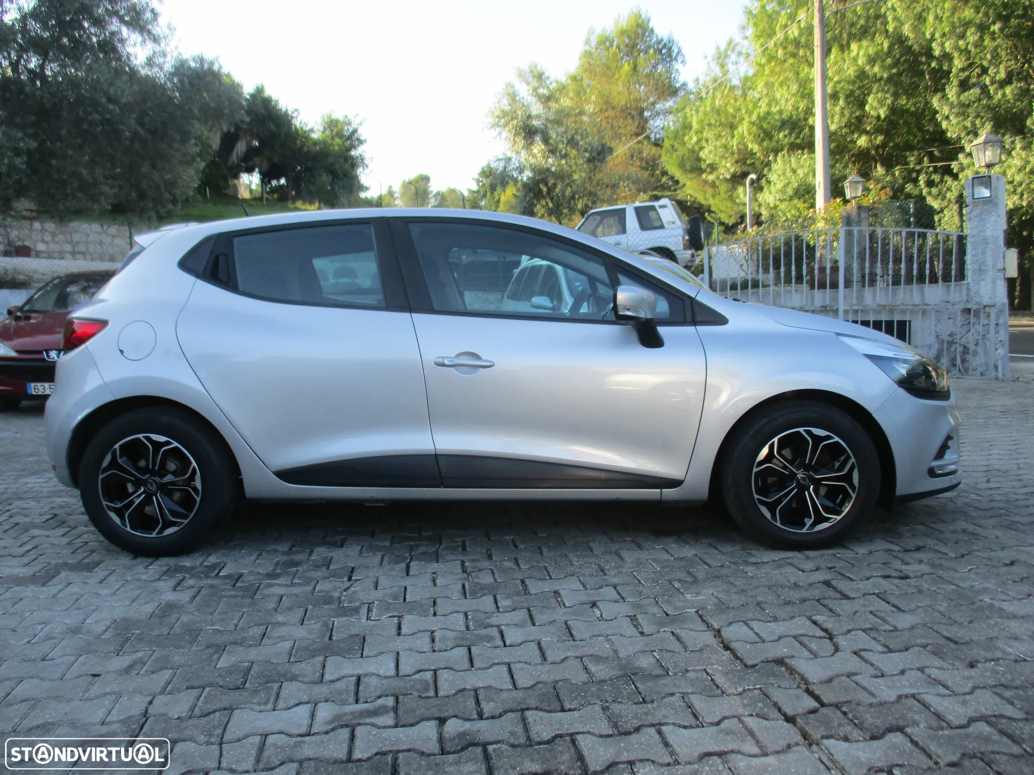 Renault Clio 1.5 dCi Confort - 8