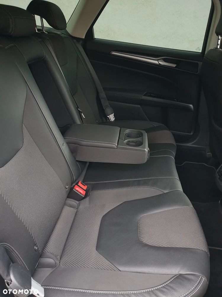 Ford Mondeo 2.0 TDCi STart-Stopp PowerShift-Aut Titanium - 33