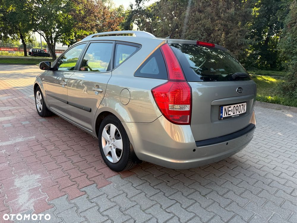 Kia Ceed 1.6 Crdi Comfort - 2