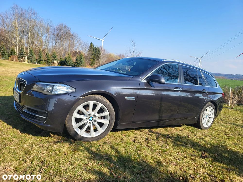 BMW Seria 5 520d xDrive - 11