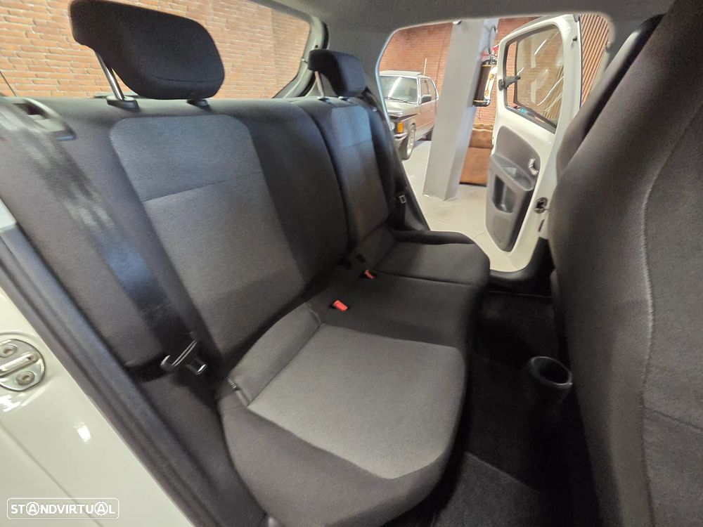 VW Up! 1.0 BlueMotion Move - 16