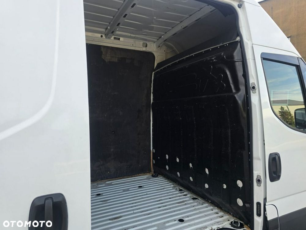 Iveco Daily 35C16 V - 28