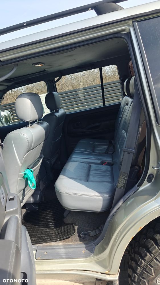 Toyota Land Cruiser - 8