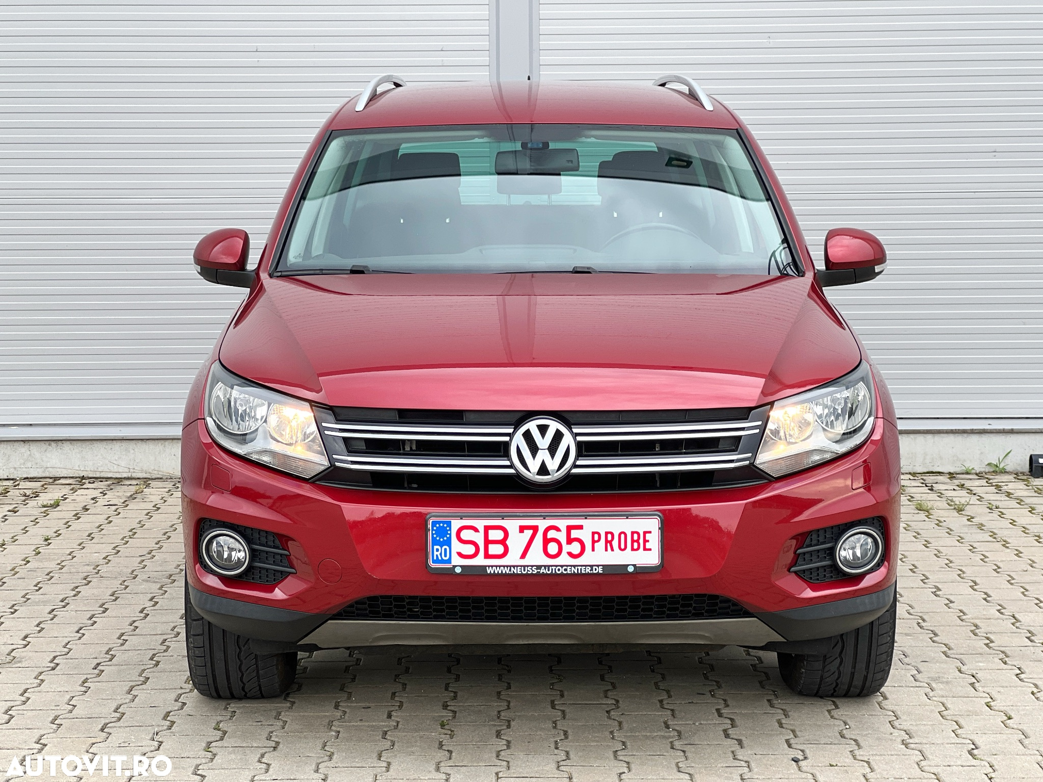 Volkswagen Tiguan 2.0 TDI 4Motion Track & Field - 8