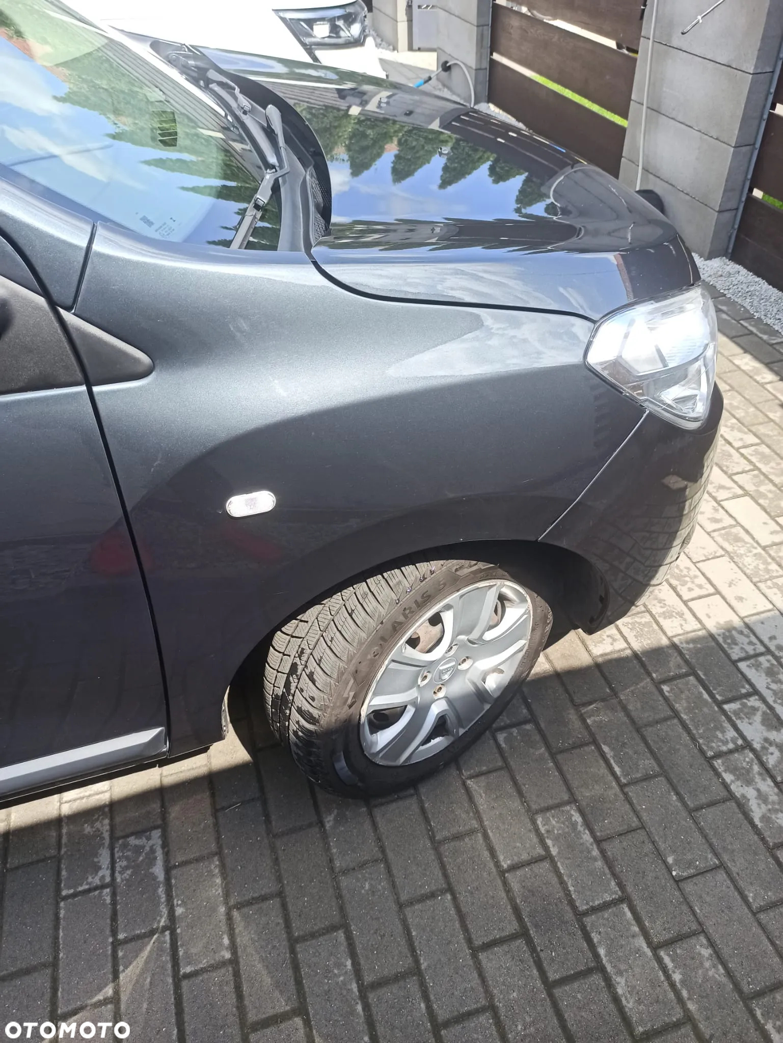 Dacia Lodgy 1.6 SCe Laureate S&S - 15
