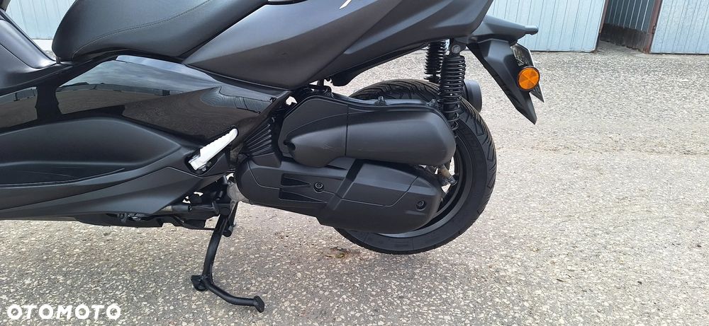 Yamaha X-max - 7