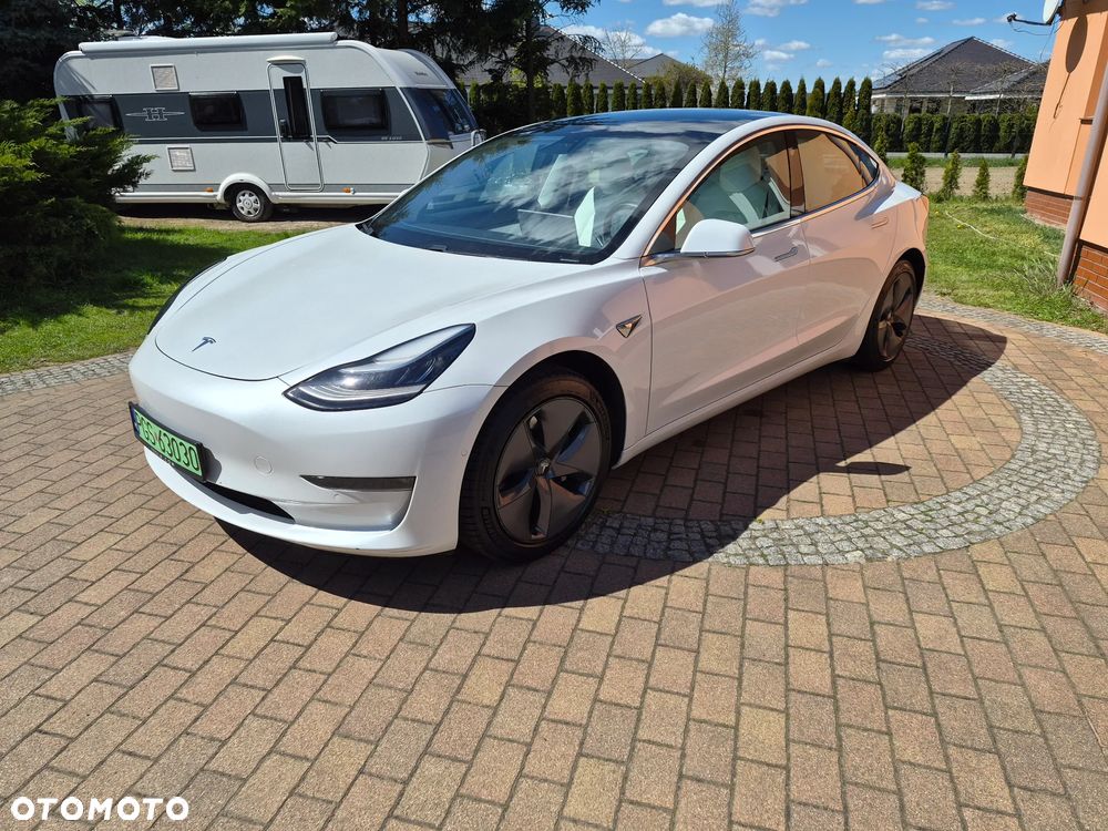 Tesla Model 3 - 5