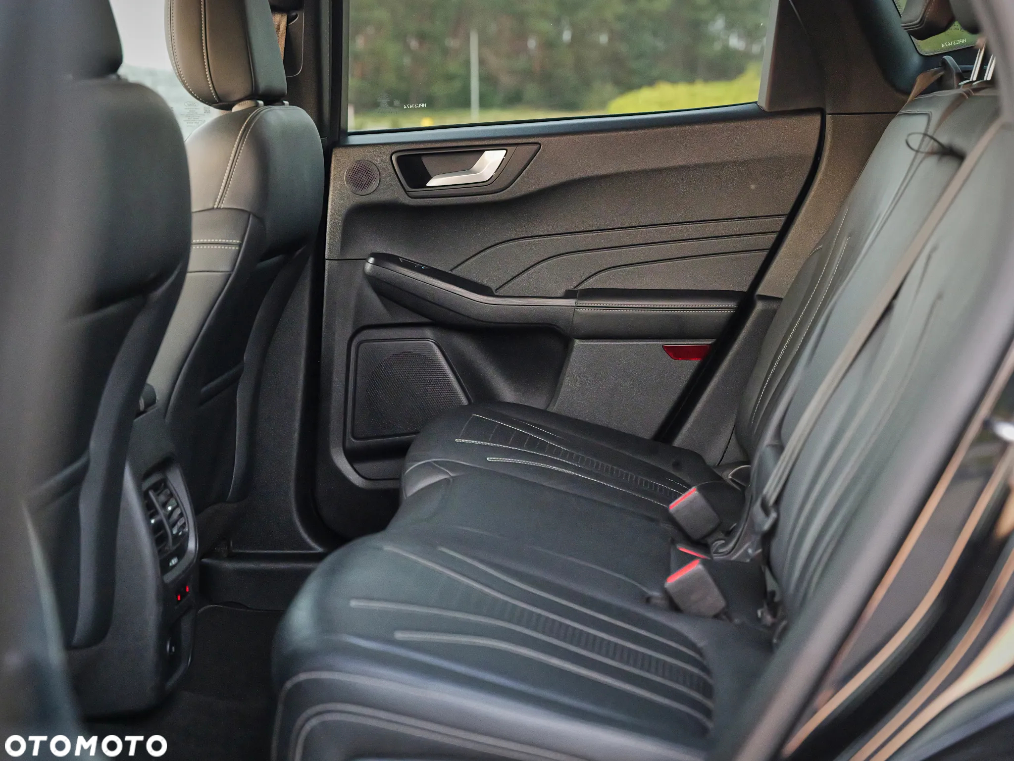 Ford Kuga 2.5 FHEV FWD Vignale - 24