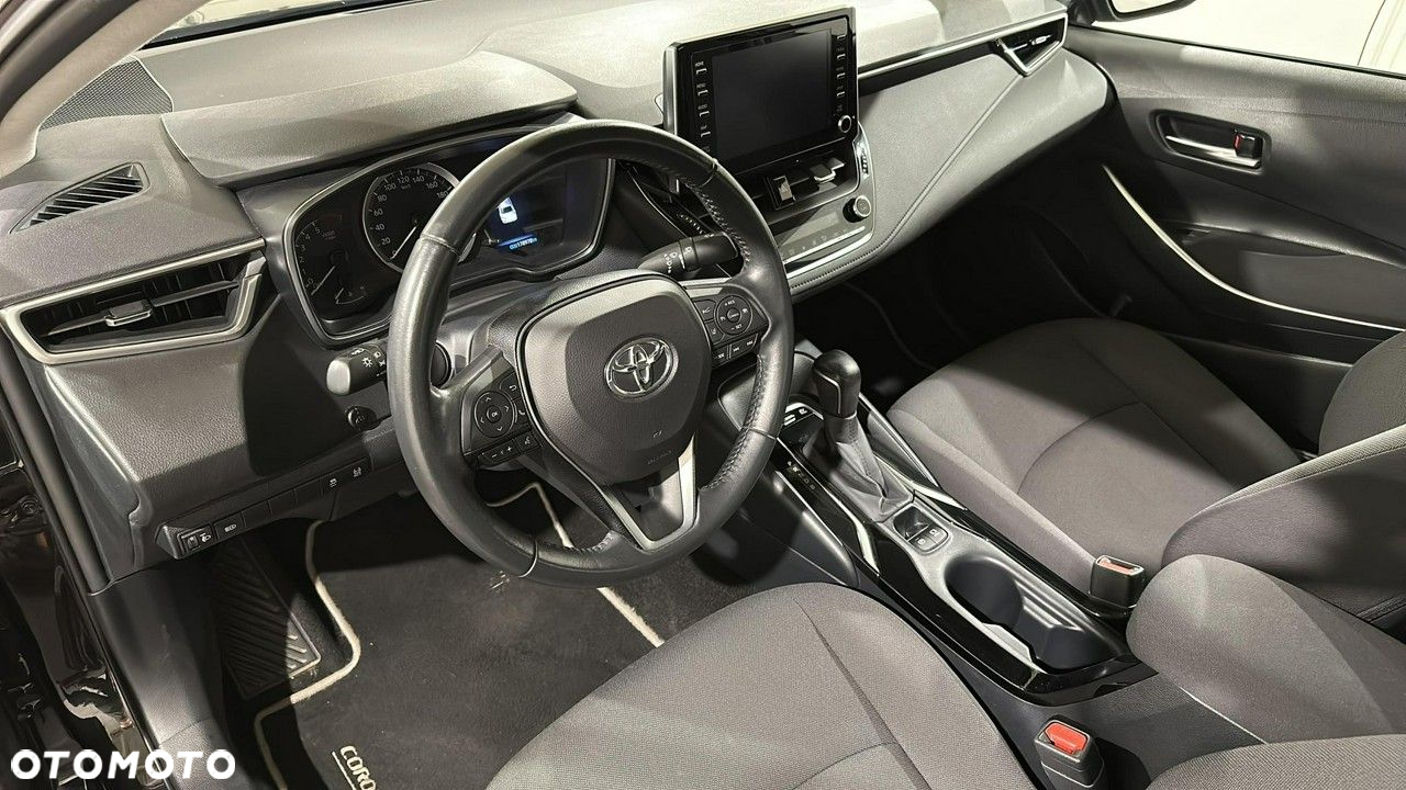 Toyota Corolla - 11
