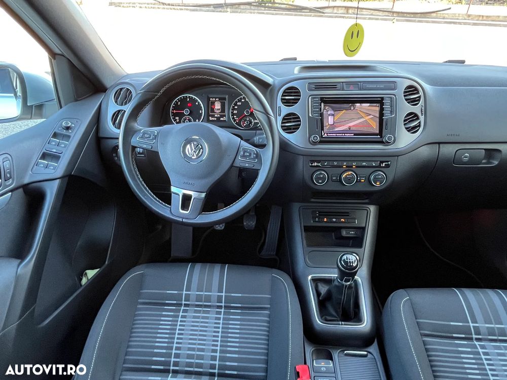 Volkswagen Tiguan 2.0 TDI SCR BlueMotion Technology Lounge Sport & Style - 6
