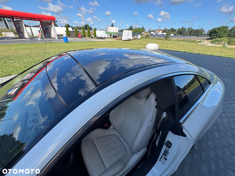 Mercedes-Benz Klasa E 400 4-Matic 9G-TRONIC - 19