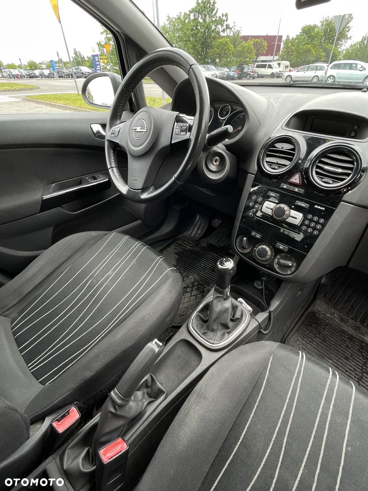 Opel Corsa ver-1-2-16v - 19