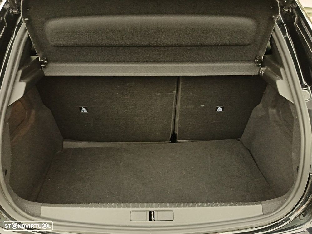 Peugeot 208 1.2 Hybrid Allure e-DCS6 - 6