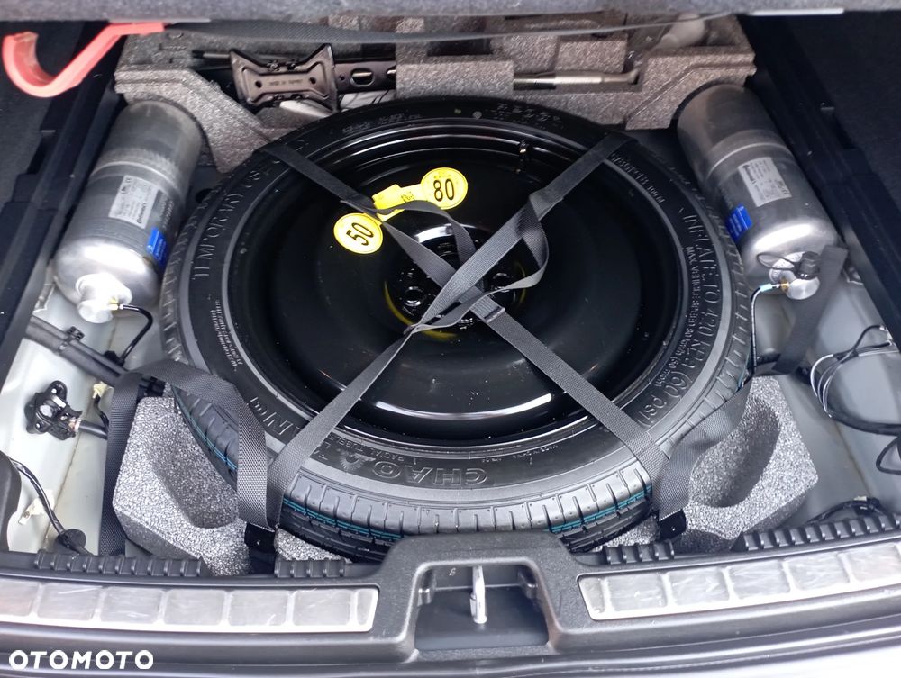 Volvo XC 60 D5 AWD R-Design - 33