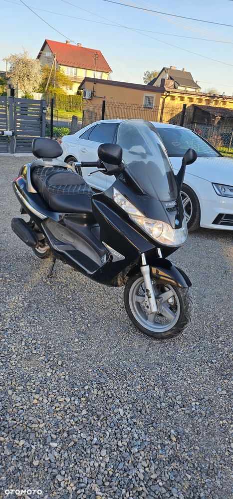 Piaggio X8 - 8